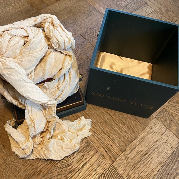 Royal doulton lute lady musicians statue - Picture 2 of 10